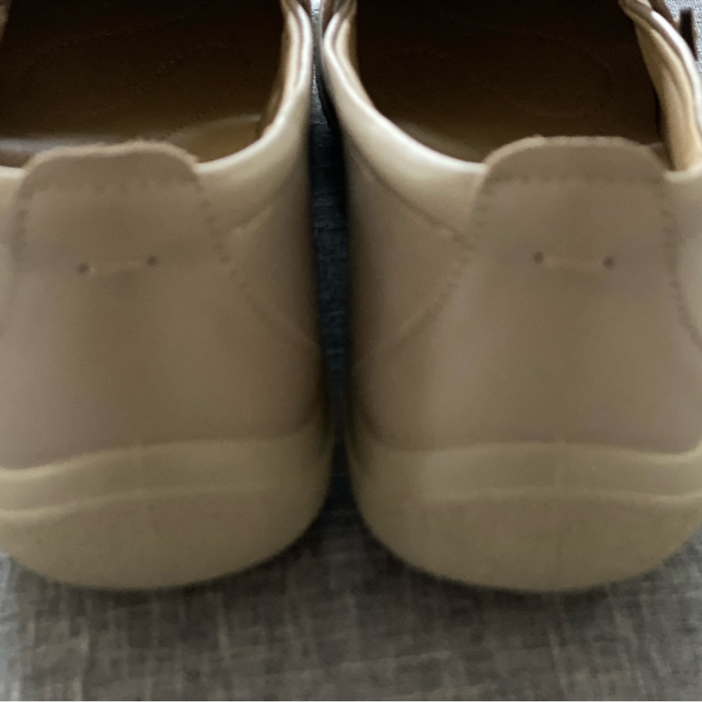 Hotter Cream Flats with Decorative Cutouts - Picture 3 of 7